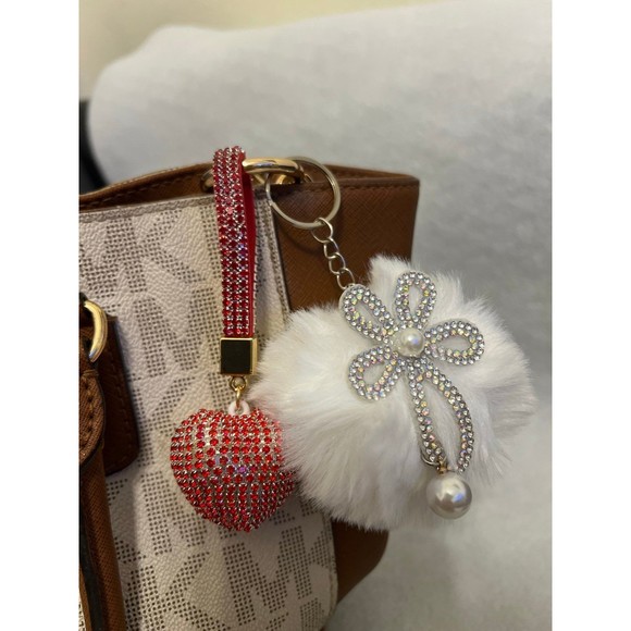 Heart Shape Rhinestone keychain/pendant & fur ball RED/WHITE - Picture 2 of 4